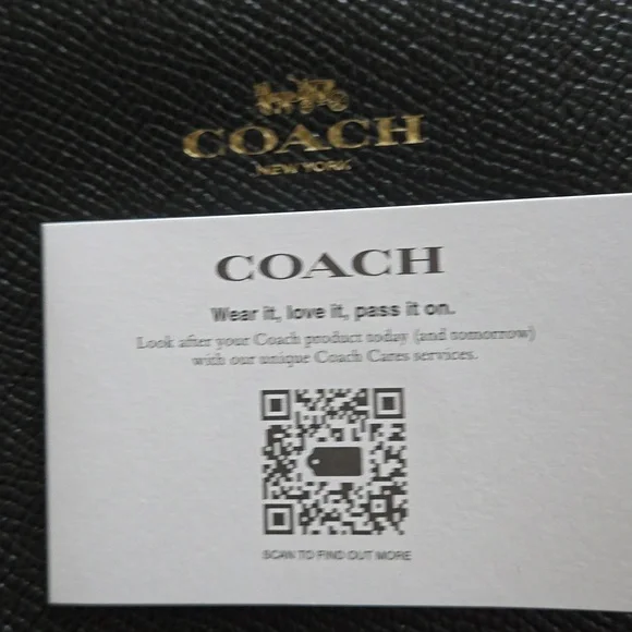 Coach wristlet bag/wallet - Picture 4 of 4